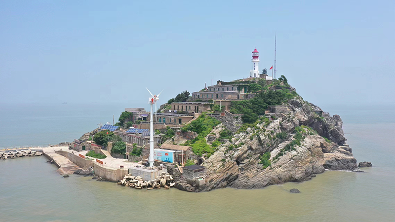 以岛为家守护山海:用坚守点燃“绿色”光明