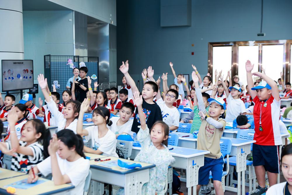“追科学之光,燃兴趣之火”,东源县260名学生走进广东科学中心