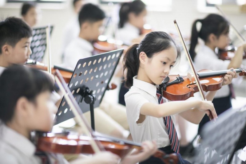 代表委员建议:充分发挥校服美育浸润作用